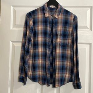 Cute plaid long sleeve shirt